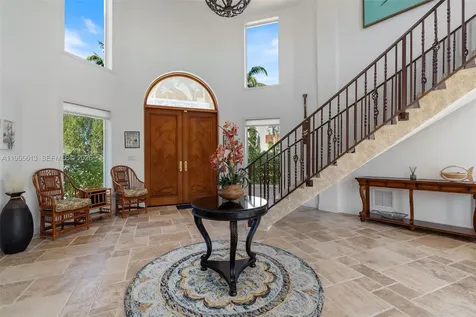 44 W Plaza Del Lago Lower Keys FL 33036