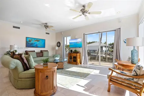44 W Plaza Del Lago Lower Keys FL 33036