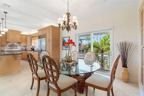 44 W Plaza Del Lago Lower Keys FL 33036