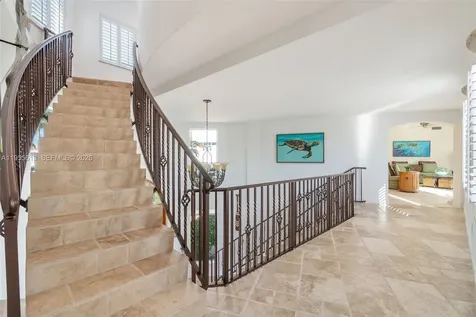 44 W Plaza Del Lago Lower Keys FL 33036