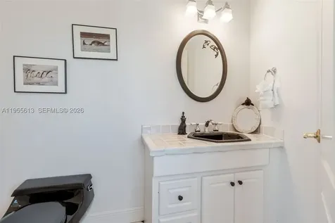 44 W Plaza Del Lago Lower Keys FL 33036