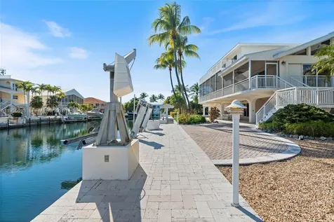 44 W Plaza Del Lago Lower Keys FL 33036
