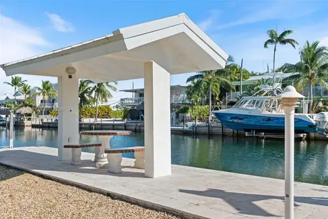 44 W Plaza Del Lago Lower Keys FL 33036