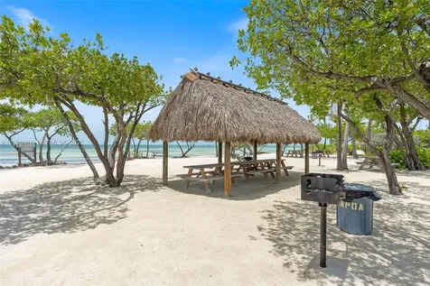 44 W Plaza Del Lago Lower Keys FL 33036