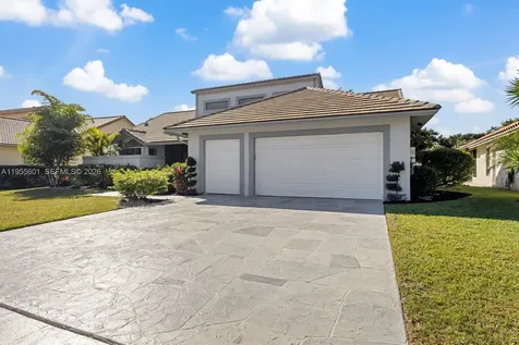 10122 Canoe Brook Circle Boca Raton FL 33498