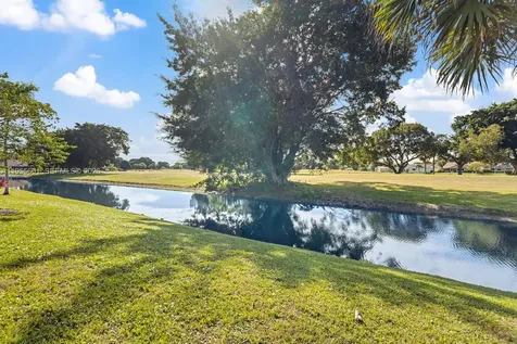 10122 Canoe Brook Circle Boca Raton FL 33498