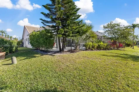 10122 Canoe Brook Circle Boca Raton FL 33498