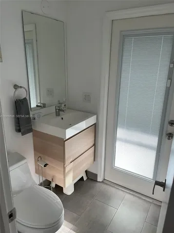 2375 NE 185th Street Miami FL 33180