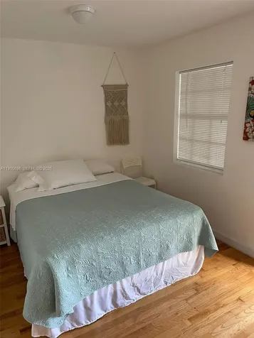 2375 NE 185th Street Miami FL 33180