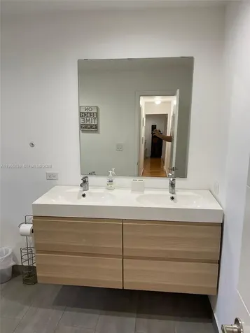 2375 NE 185th Street Miami FL 33180