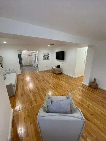 2375 NE 185th Street Miami FL 33180