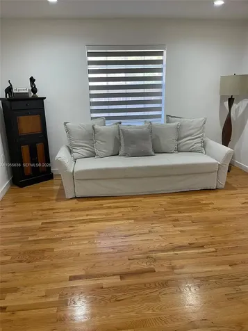 2375 NE 185th Street Miami FL 33180