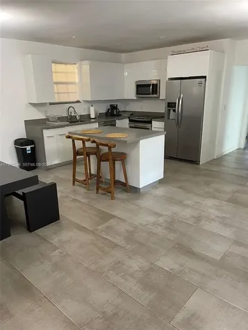 2375 NE 185th Street Miami FL 33180