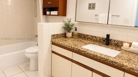 5700 White Hickory Circle Tamarac FL 33319