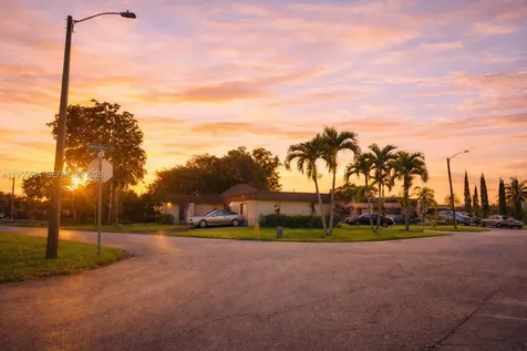 5700 White Hickory Circle Tamarac FL 33319