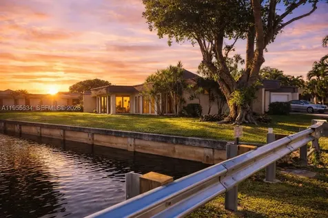 5700 White Hickory Circle Tamarac FL 33319