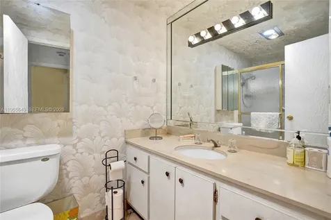 500 Bayview Drive Sunny Isles Beach FL 33160