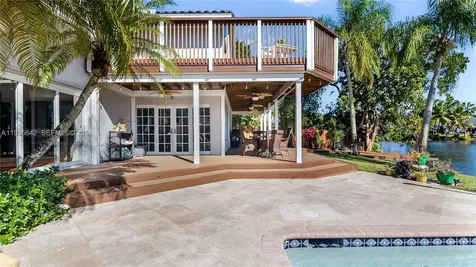 10110 SW 3rd Street Plantation FL 33324