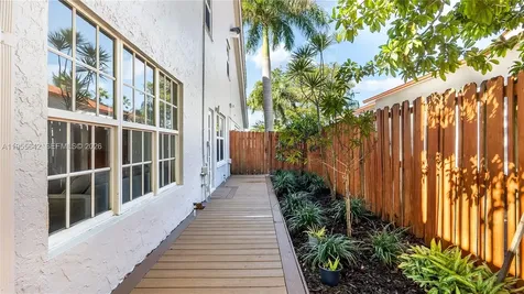10110 SW 3rd Street Plantation FL 33324
