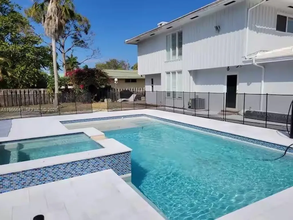 63 SE 5th Avenue Deerfield Beach FL 33441