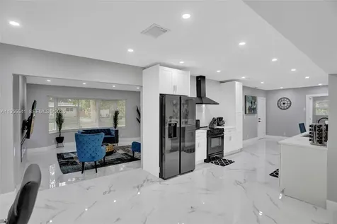 63 SE 5th Avenue Deerfield Beach FL 33441