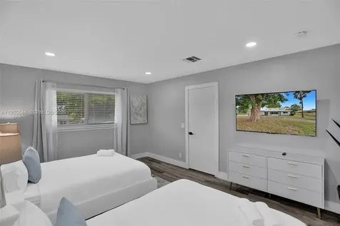 63 SE 5th Avenue Deerfield Beach FL 33441