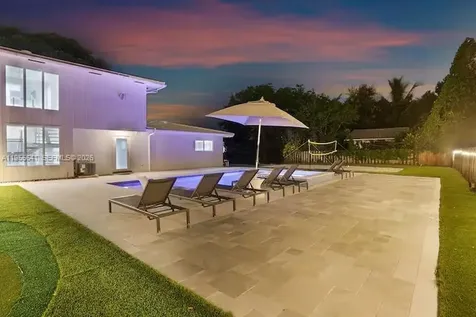 63 SE 5th Avenue Deerfield Beach FL 33441