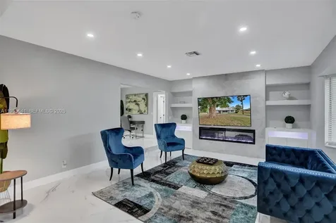 63 SE 5th Avenue Deerfield Beach FL 33441