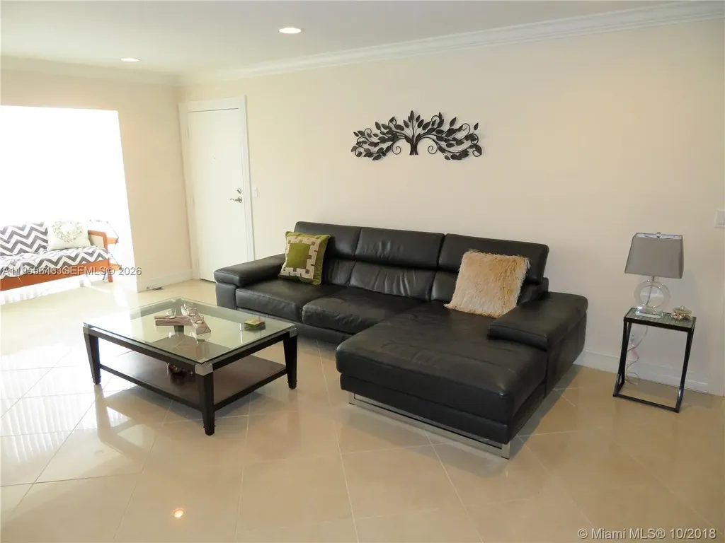 6471 Bay Club Drive Fort Lauderdale FL 33308
