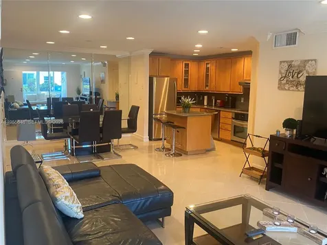 6471 Bay Club Drive Fort Lauderdale FL 33308