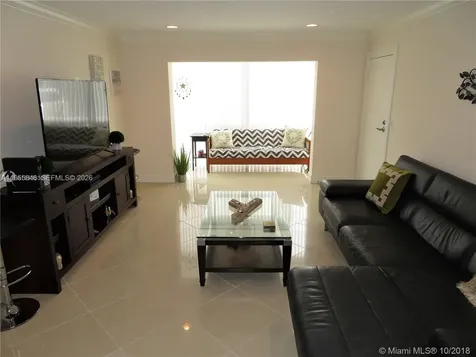 6471 Bay Club Drive Fort Lauderdale FL 33308