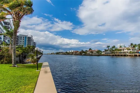 6471 Bay Club Drive Fort Lauderdale FL 33308