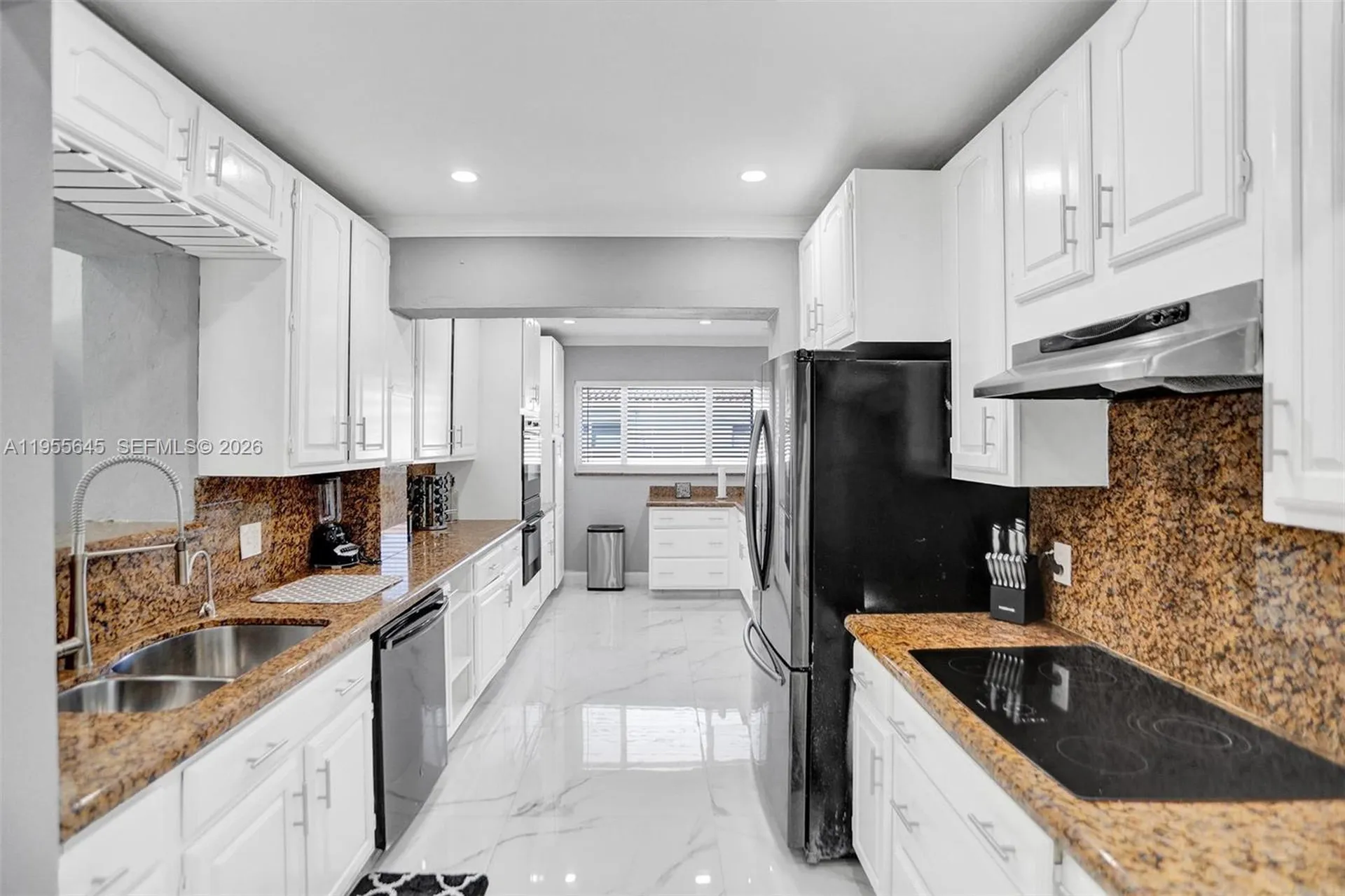2797 NE 21st Terrace Lighthouse Point FL 33064