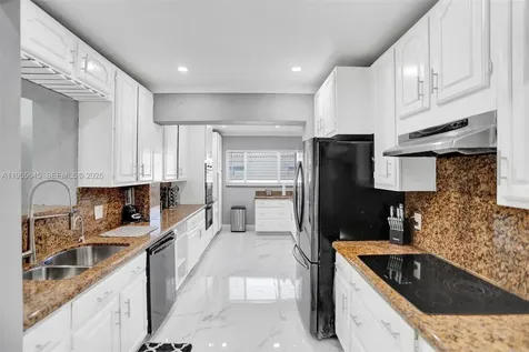 2797 NE 21st Terrace Lighthouse Point FL 33064