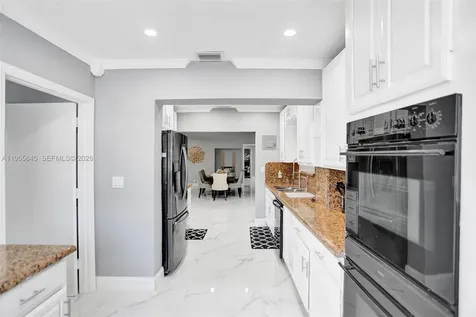 2797 NE 21st Terrace Lighthouse Point FL 33064