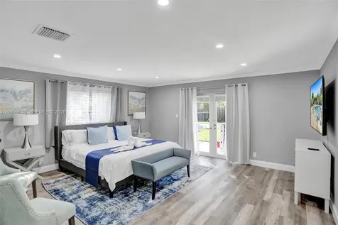 2797 NE 21st Terrace Lighthouse Point FL 33064