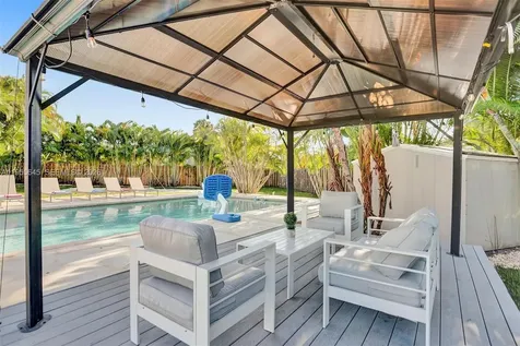 2797 NE 21st Terrace Lighthouse Point FL 33064