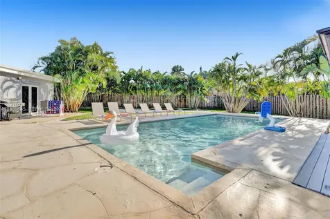 2797 NE 21st Terrace Lighthouse Point FL 33064