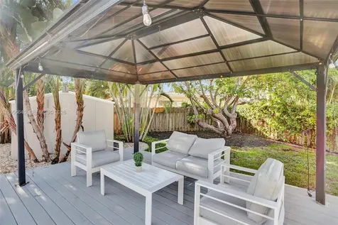 2797 NE 21st Terrace Lighthouse Point FL 33064