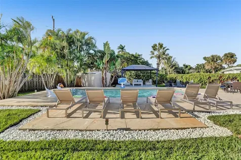 2797 NE 21st Terrace Lighthouse Point FL 33064