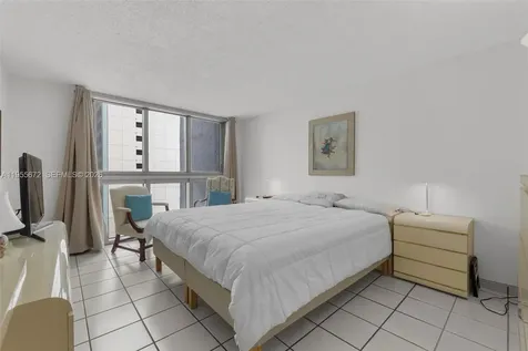 2655 Collins Avenue Miami Beach FL 33140
