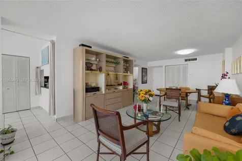2655 Collins Avenue Miami Beach FL 33140