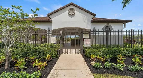 5600 NW Coventry Circle Port St. Lucie FL 34986