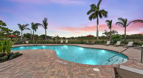 5600 NW Coventry Circle Port St. Lucie FL 34986