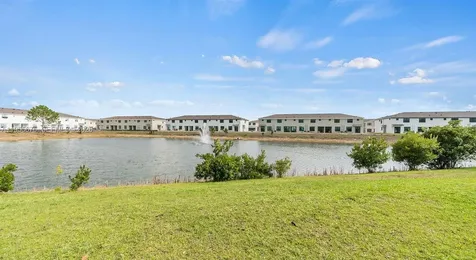 5600 NW Coventry Circle Port St. Lucie FL 34986
