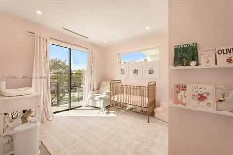 3067 SW 21st Terrace Miami FL 33145