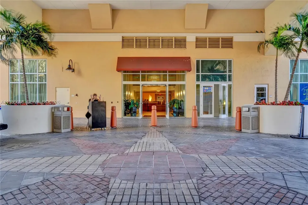 7350 SW 89th Street Miami FL 33156