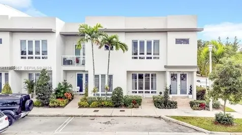 10424 NW 66th Street Doral FL 33178