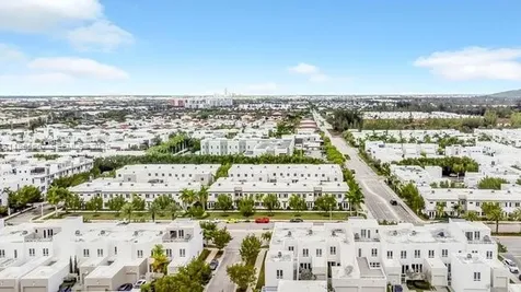 10424 NW 66th Street Doral FL 33178