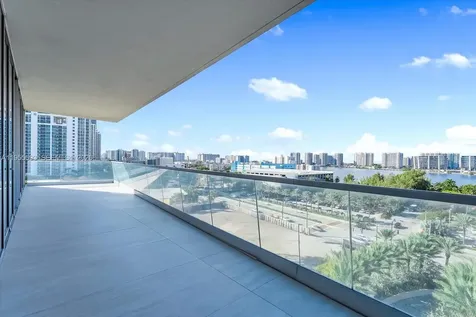18501 Collins Avenue Sunny Isles Beach FL 33160